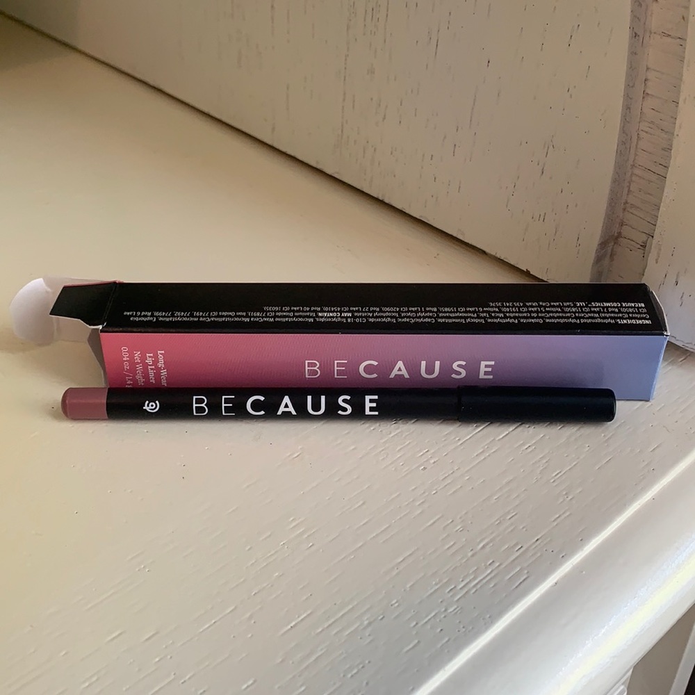 Long wear lip liner